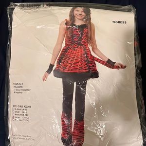 TIGER GIRLS HALLOWEEN Costume size Large 10 12 tiger girl
